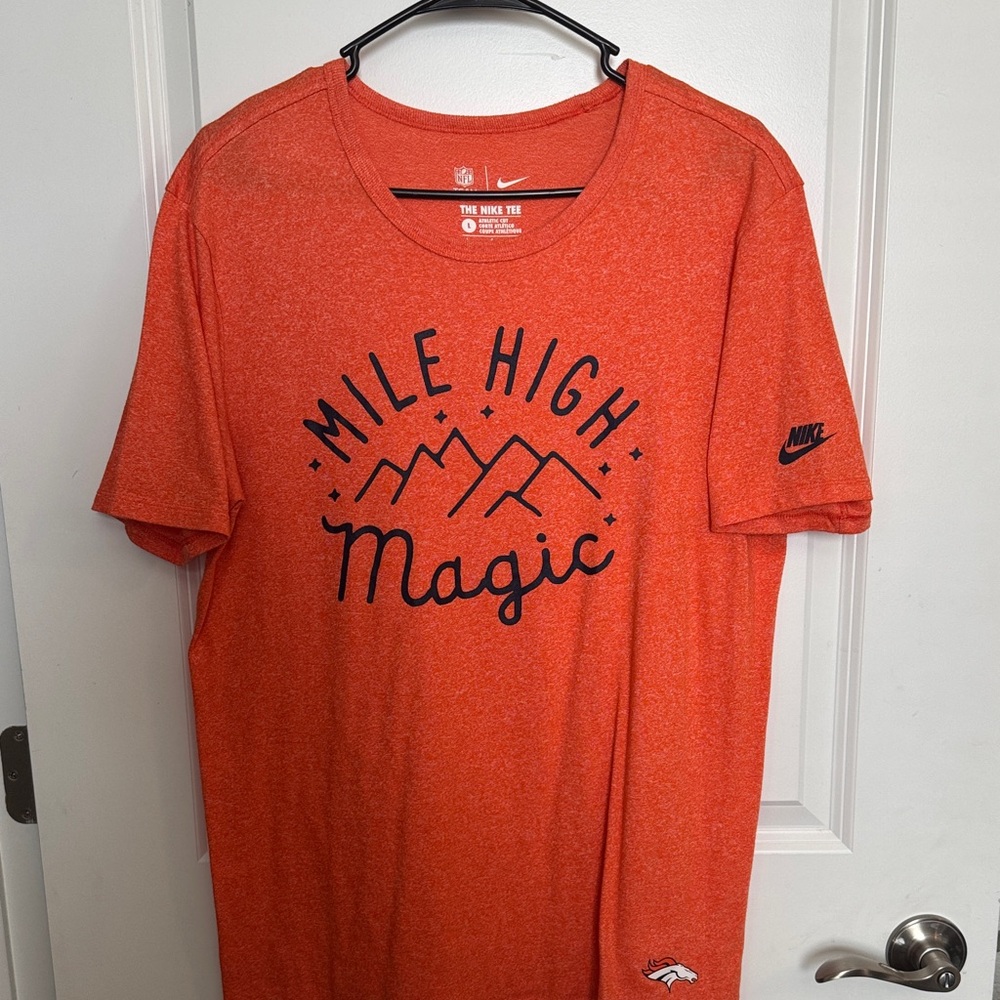 Nike Men's Mile High Magic Orange Tee